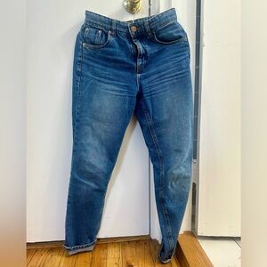 👖Women’s Blue Jeans.